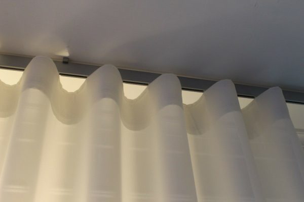 Binario per Tenda in Alluminio Sistema a Onda a Soffitto Oro - immagine 2