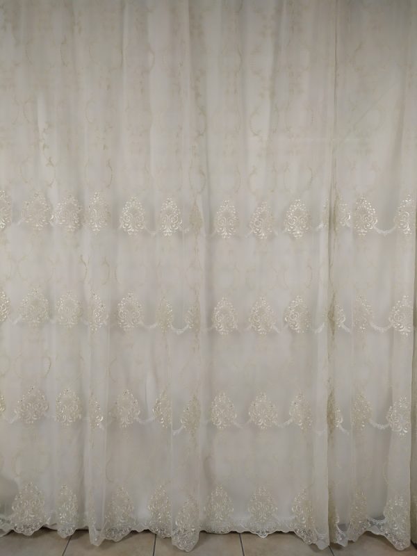 Tenda a Metro in Tulle con Base Orlata Altezza 3 Metri