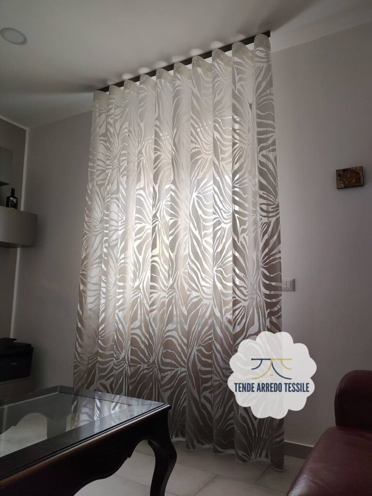 tenda a metro in devorè altezza 3 metri tortora 1 662211208 1388022583374264 4074797692367379332 n risultato