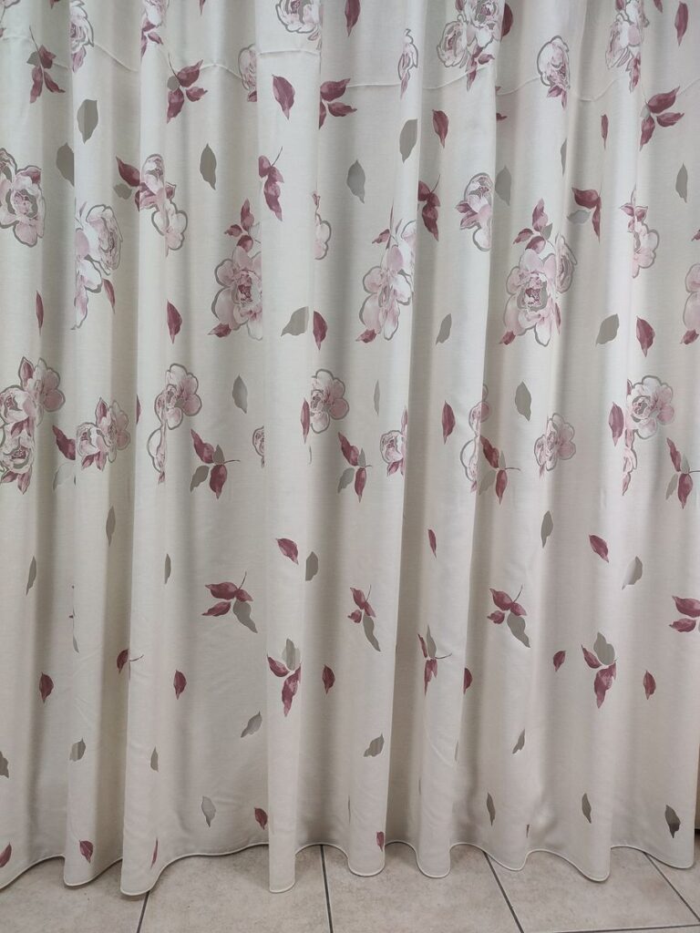 tenda a metro in devorè altezza 3 metri rosa 12 IMG20250927104632 risultato