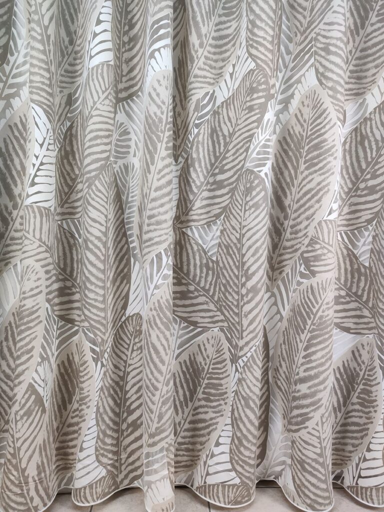 tenda a metro in devorè altezza 3 metri tortora 17 IMG20250927111345 risultato