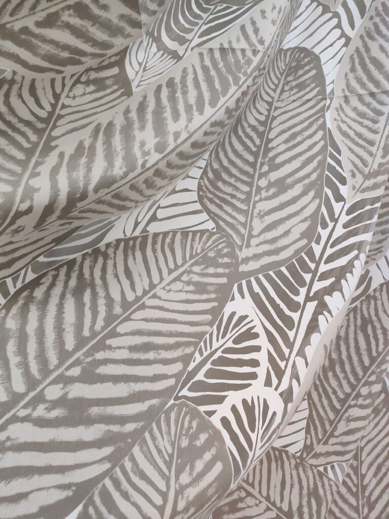 tenda a metro in devorè altezza 3 metri tortora 2 IMG20250927111522 risultato