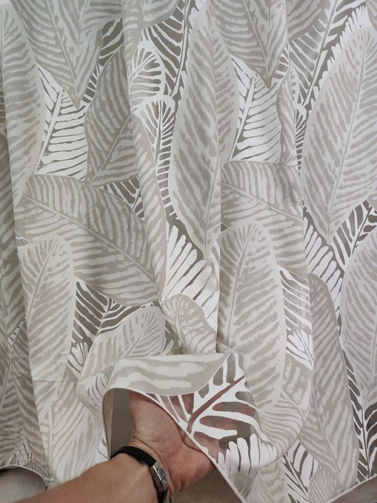 tenda a metro in devorè altezza 3 metri beige 6 IMG20250927121725 risultato