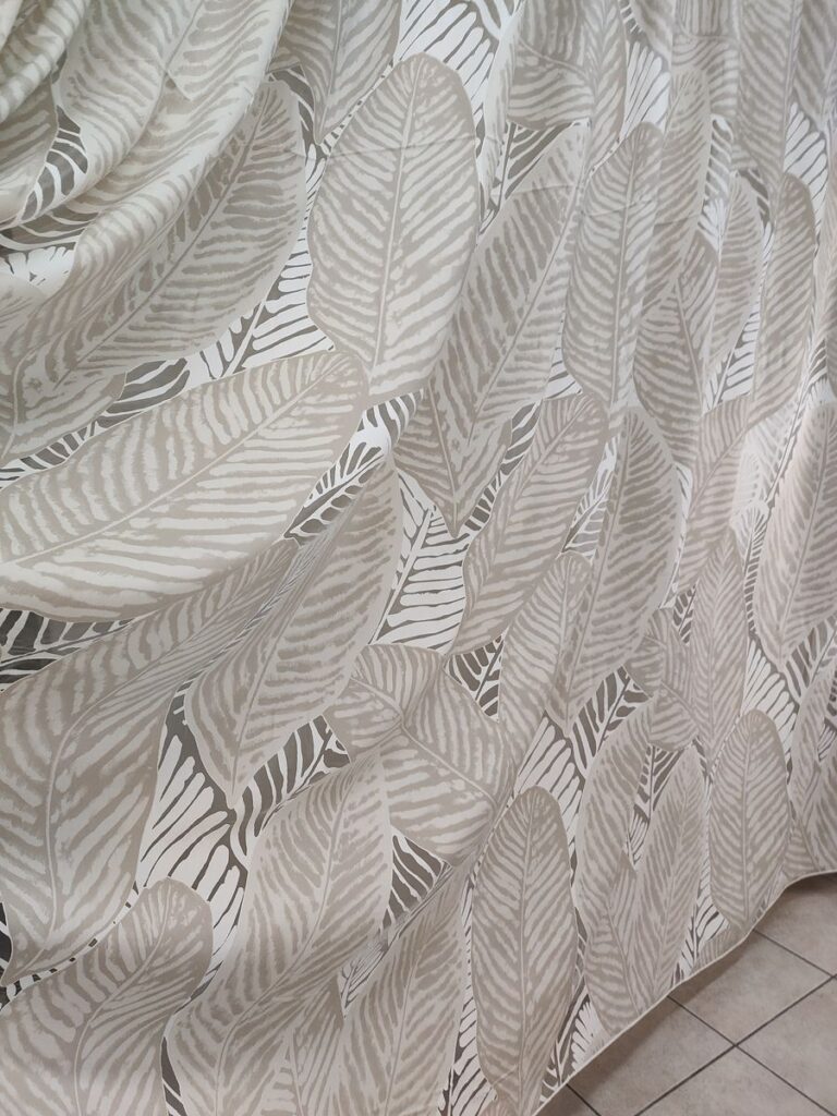 tenda a metro in devorè altezza 3 metri beige 3 IMG20250927121742 risultato