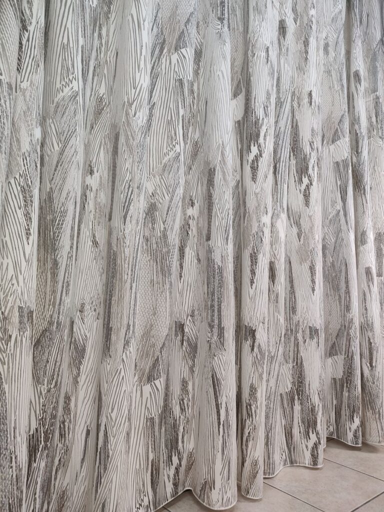 tenda a metro in devorè altezza 3 metri grigio 14 IMG20250927123346 risultato