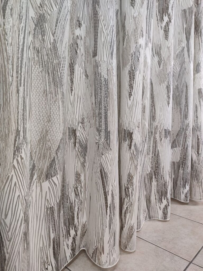 tenda a metro in devorè altezza 3 metri grigio 16 IMG20250927123353 risultato