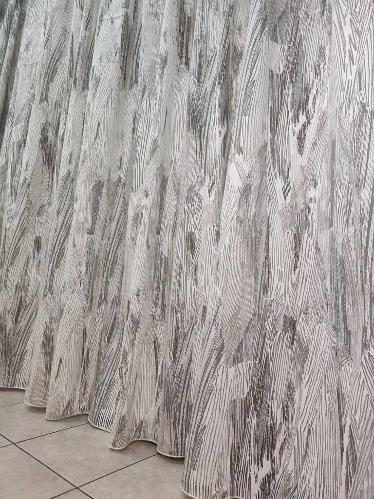 tenda a metro in devorè altezza 3 metri grigio 9 IMG20250927123409 risultato