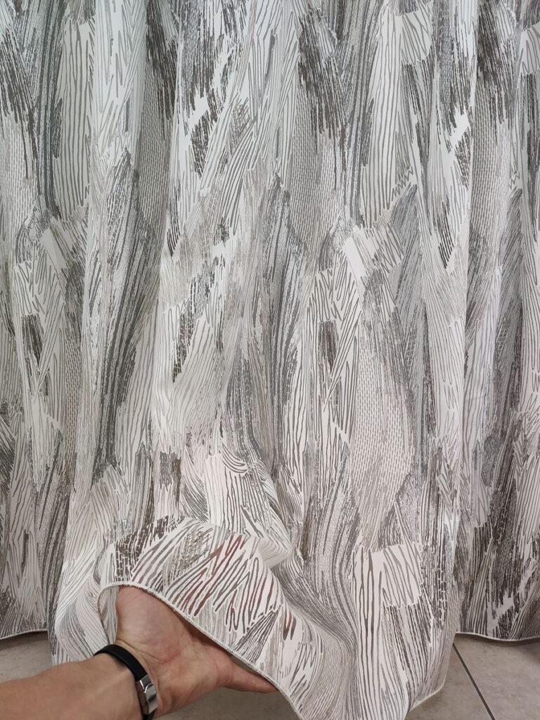 tenda a metro in devorè altezza 3 metri grigio 5 IMG20250927123429 risultato