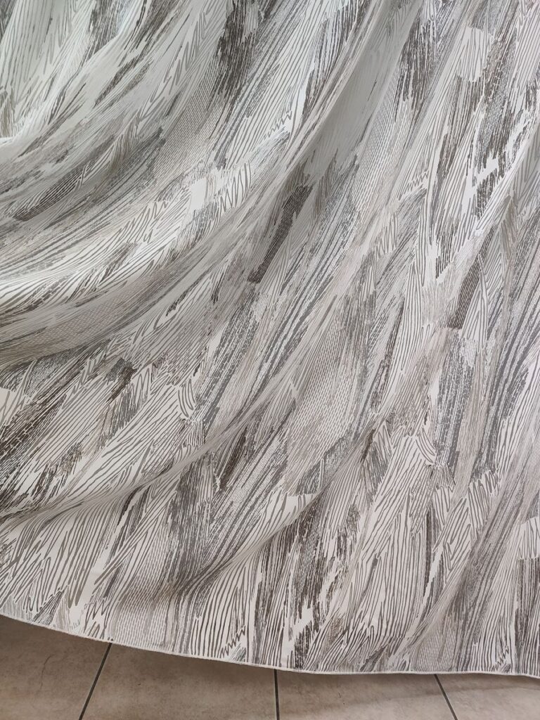 tenda a metro in devorè altezza 3 metri grigio 4 IMG20250927123434 risultato