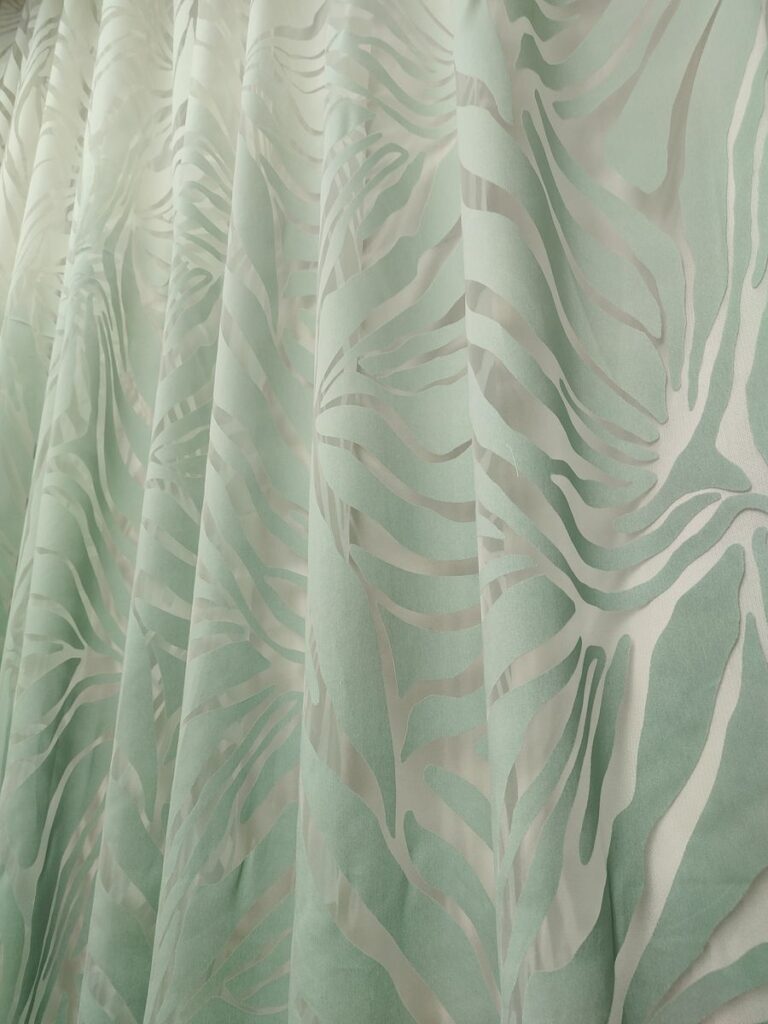 tenda a metro in devorè altezza 3 metri verde 6 IMG20251016121642 risultato