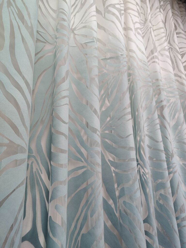 tenda a metro in devorè altezza 3 metri ottanio 16 IMG20251016123628 risultato