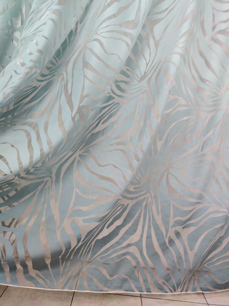 tenda a metro in devorè altezza 3 metri ottanio 5 IMG20251016123709 risultato