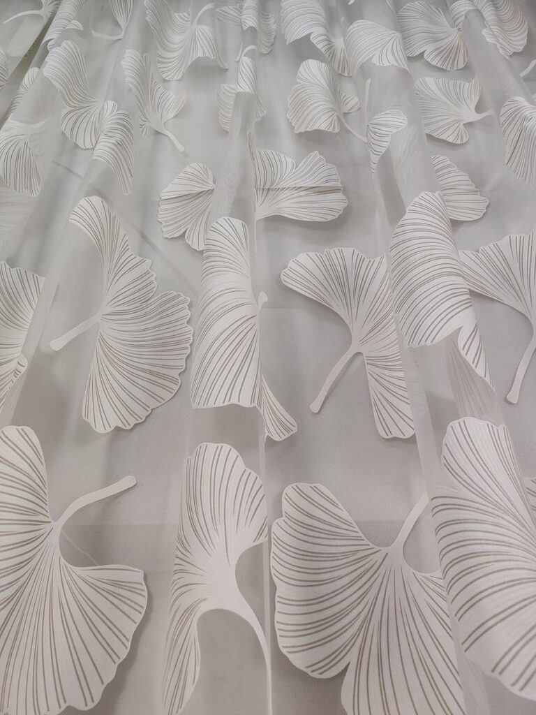 tenda a metro in devorè altezza 3 metri tortora 1 IMG20251016130607 risultato