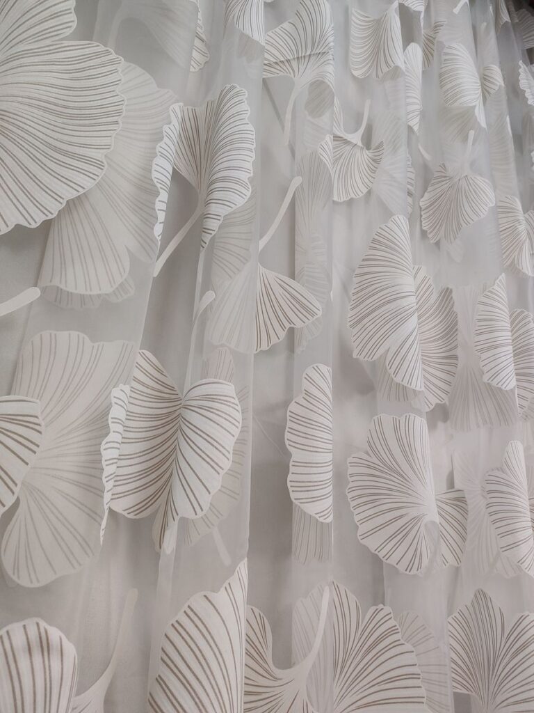 tenda a metro in devorè altezza 3 metri tortora 17 IMG20251016130624 risultato