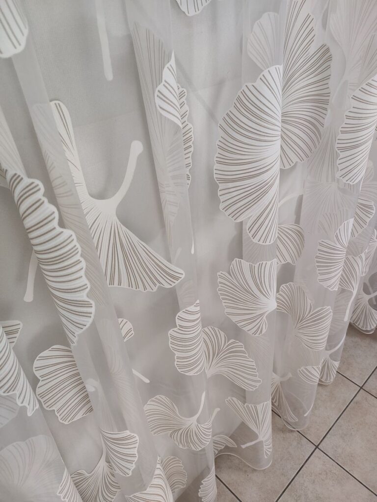 tenda a metro in devorè altezza 3 metri tortora 18 IMG20251016130627 risultato