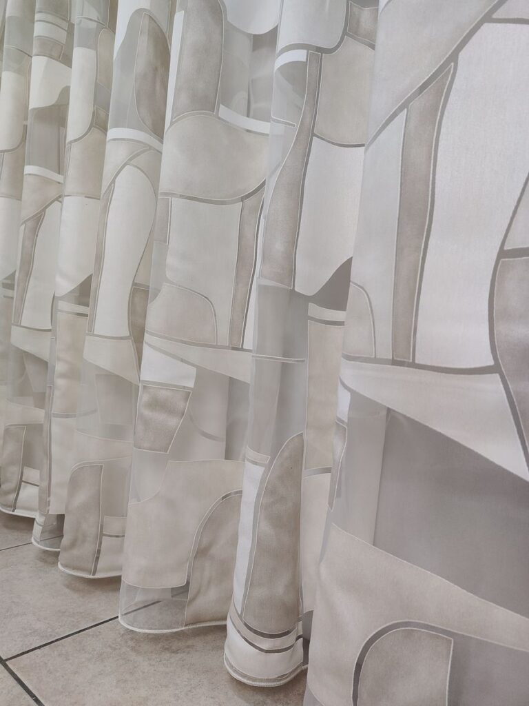 tenda a metro in devorè altezza 3 metri beige 9 IMG20251016135547 risultato