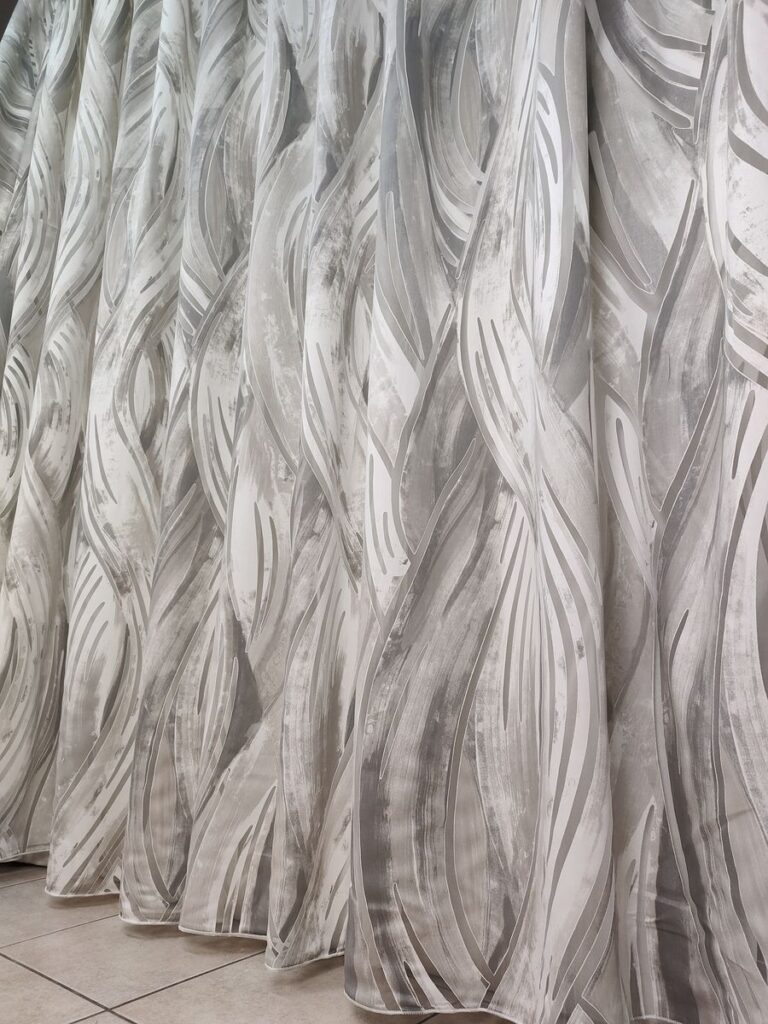 tenda a metro in devorè altezza 3 metri grigio 10 IMG20251016140746 risultato