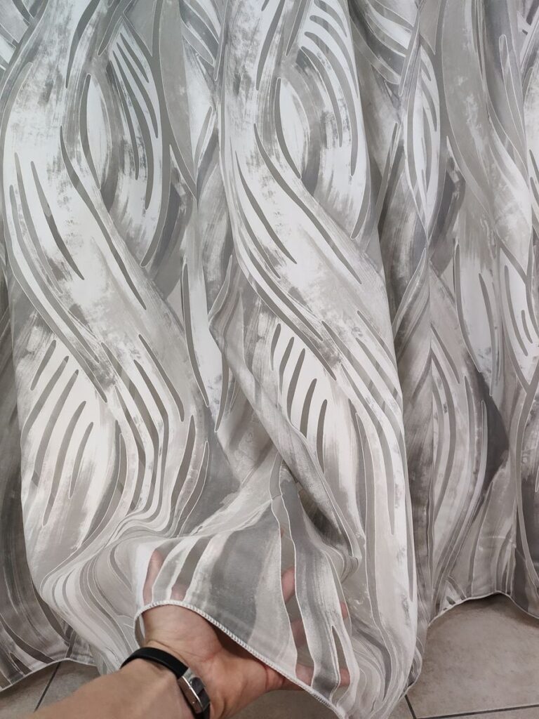 tenda a metro in devorè altezza 3 metri grigio 6 IMG20251016140802 risultato