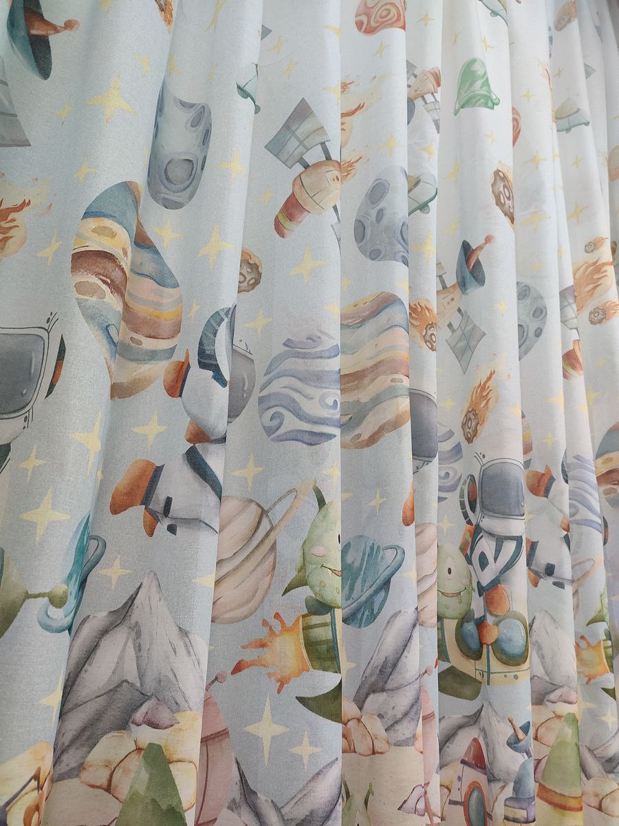 tenda a metro in bouclè effetto lino astronauti 10 Tenda a Metro in Bouclè Effetto Lino Astronauti - immagine 10