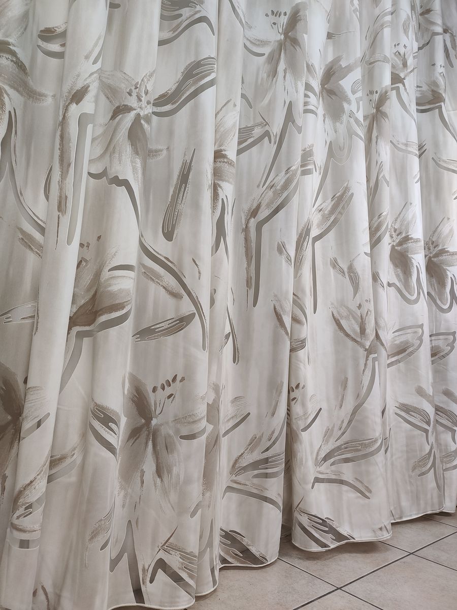 tenda a metro in devorè altezza 3 metri tortora 14 Tenda a Metro in Devorè Altezza 3 Metri Tortora - immagine 14