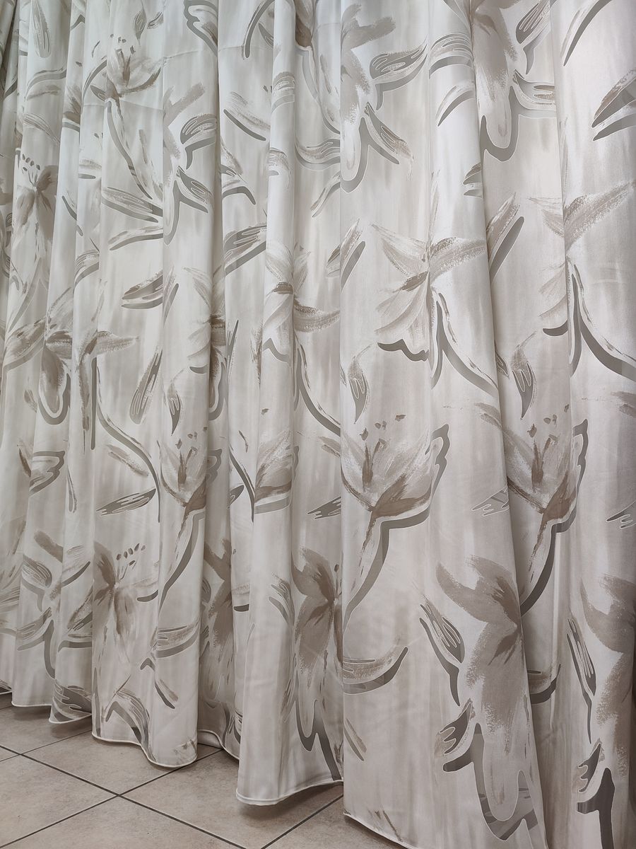 tenda a metro in devorè altezza 3 metri tortora 1 Tenda a Metro in Devorè Altezza 3 Metri Tortora