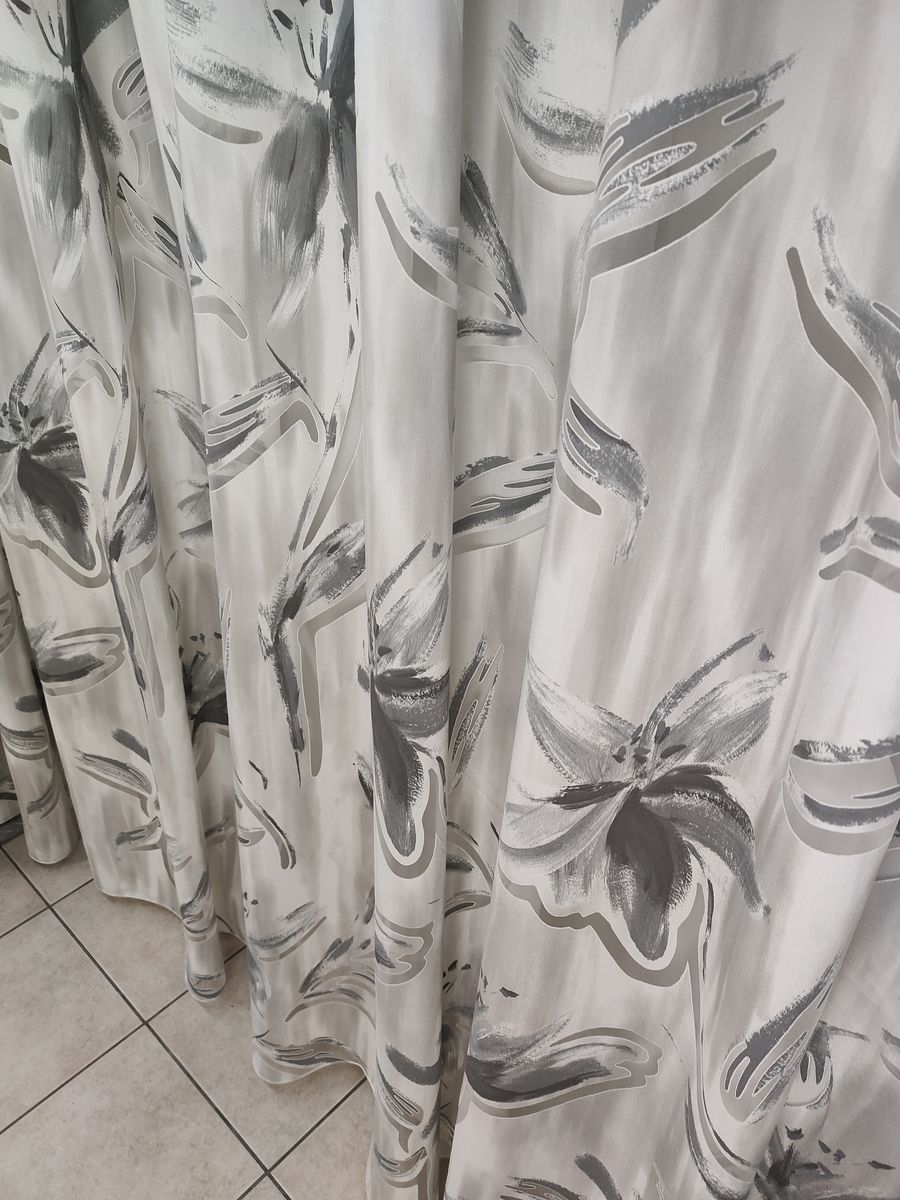 tenda a metro in devorè altezza 3 metri grigio 7 Tenda a Metro in Devorè Altezza 3 Metri Grigio - immagine 7