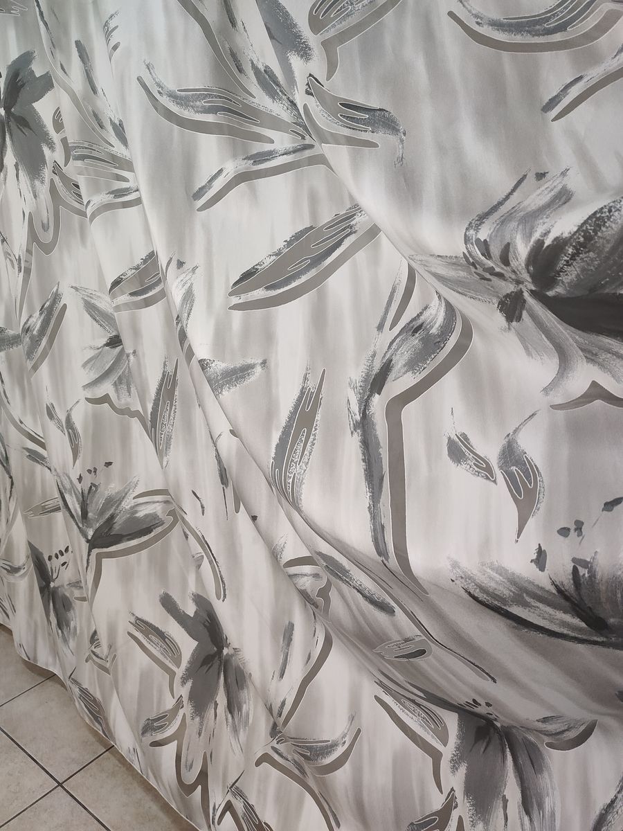 tenda a metro in devorè altezza 3 metri grigio 3 Tenda a Metro in Devorè Altezza 3 Metri Grigio - immagine 3