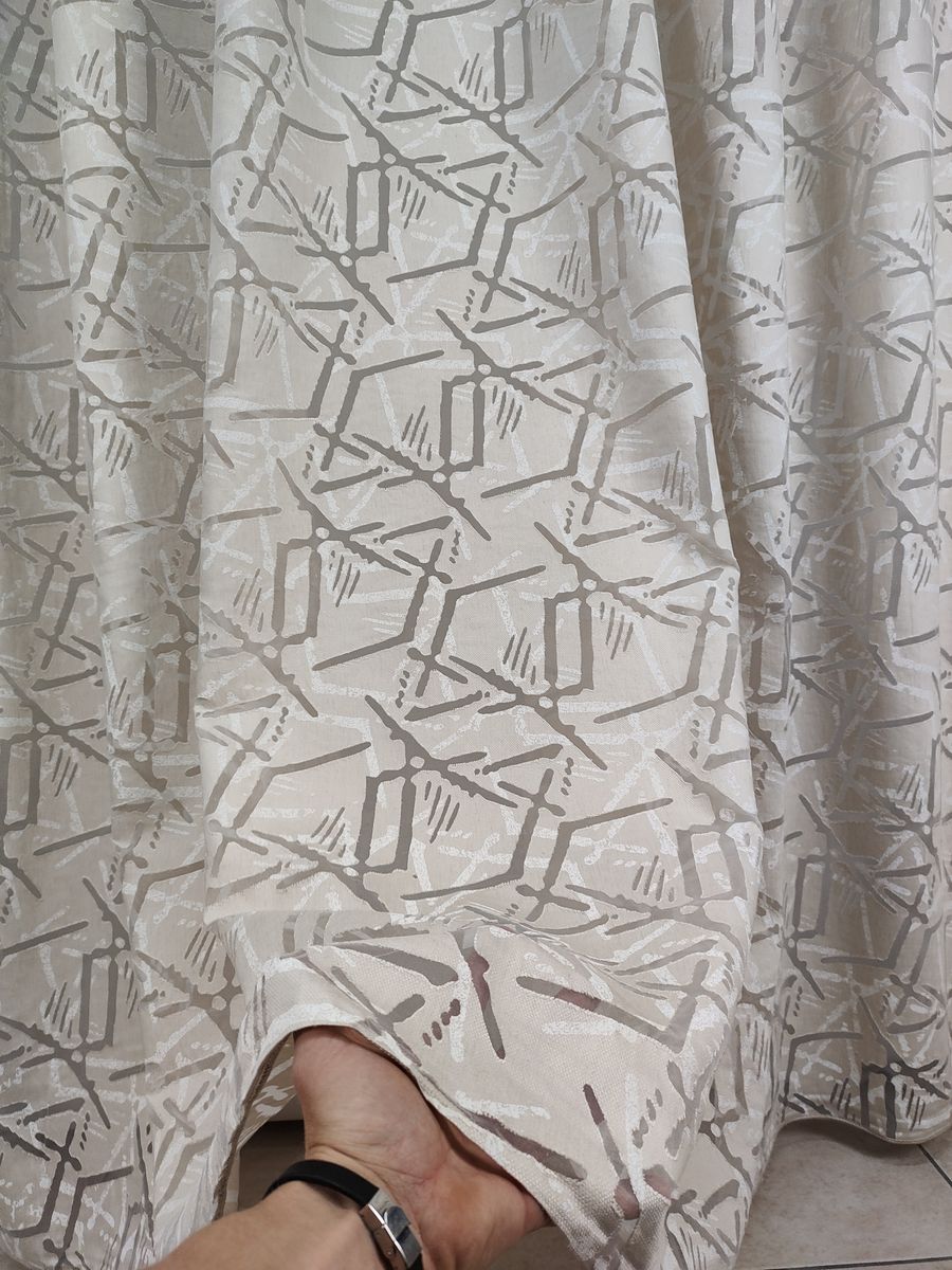 tenda a metro in devorè altezza 3 metri effetto lino beige 6 Tenda a Metro in Devorè Altezza 3 Metri Effetto lino Beige - immagine 6