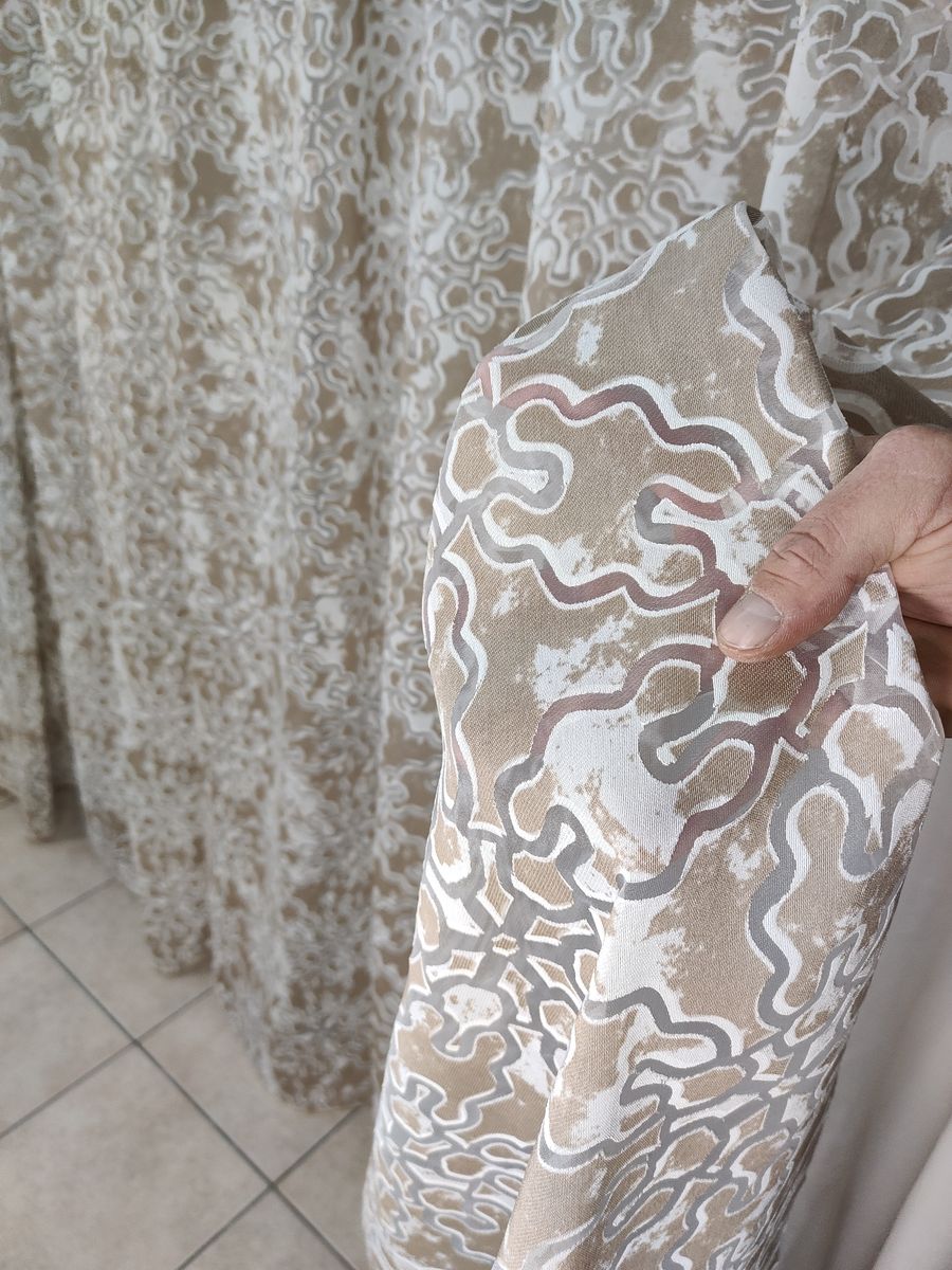 tenda a metro in devorè altezza 3 metri tortora 15 Tenda a Metro in Devorè Altezza 3 Metri Tortora - immagine 15