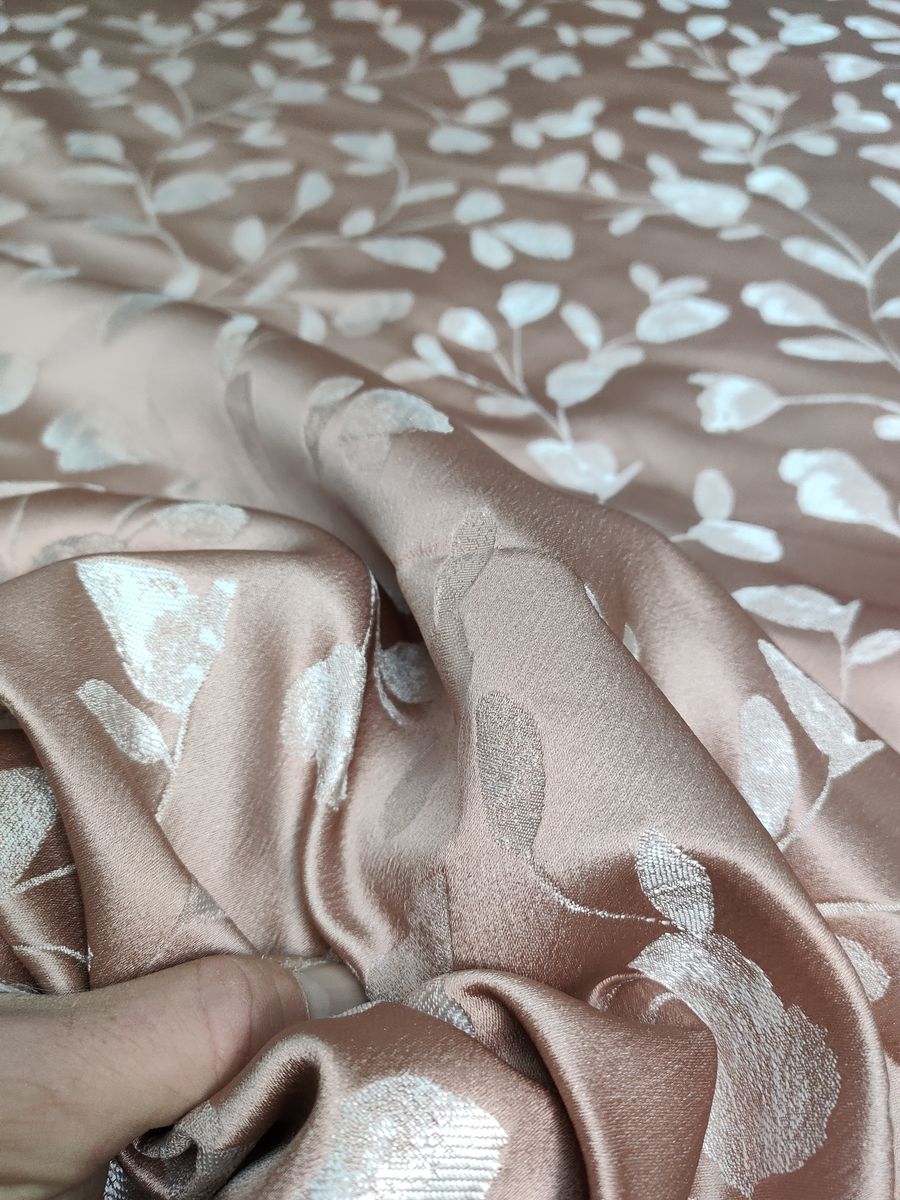 tappezzeria a metro rosa 2 Tappezzeria a Metro Rosa - immagine 2