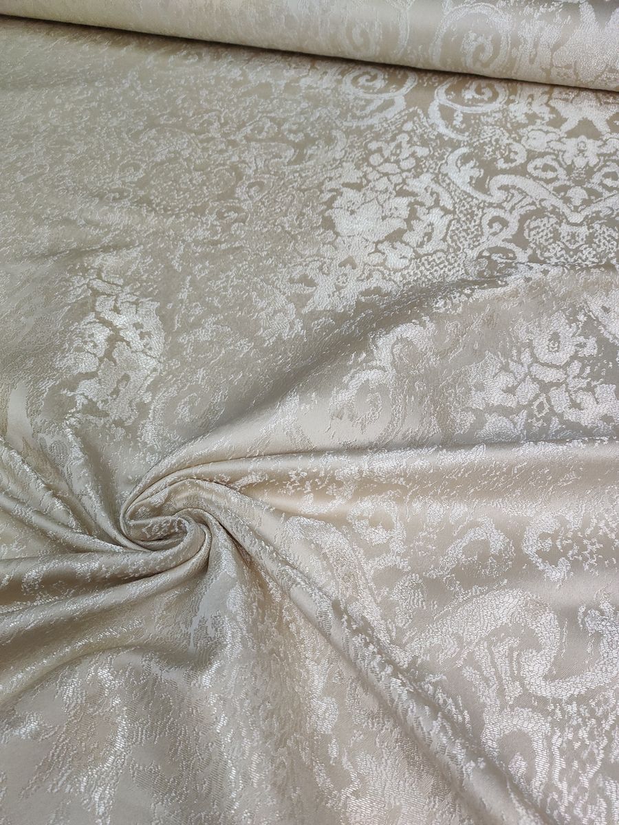 tappezzeria a metro beige 6 Tappezzeria a Metro Beige - immagine 6