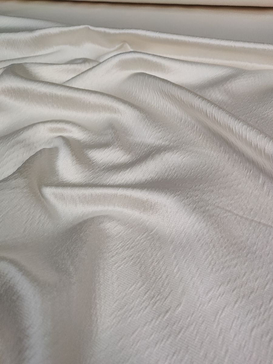 tappezzeria a metro beige 9 Tappezzeria a Metro Beige - immagine 9