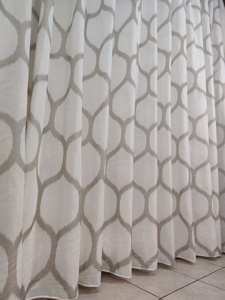 tenda a metro effetto lino tortora 1 IMG20251217105329 risultato