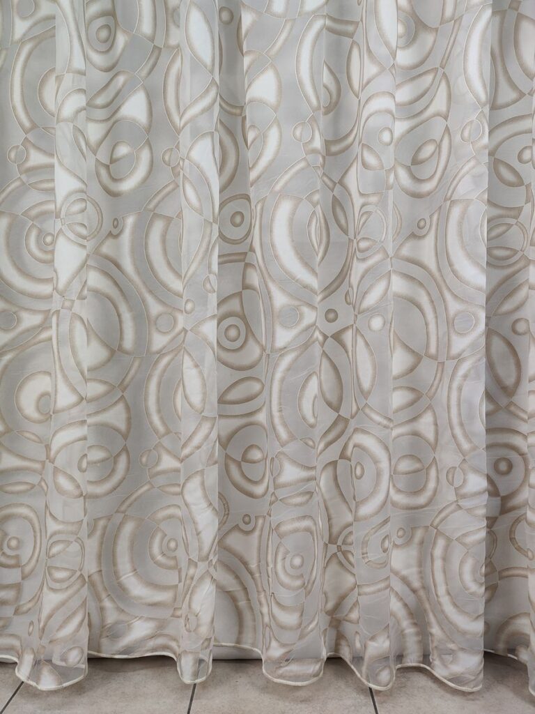 tenda a metro in devorè altezza 3 metri tortora 17 IMG20251217123315 risultato