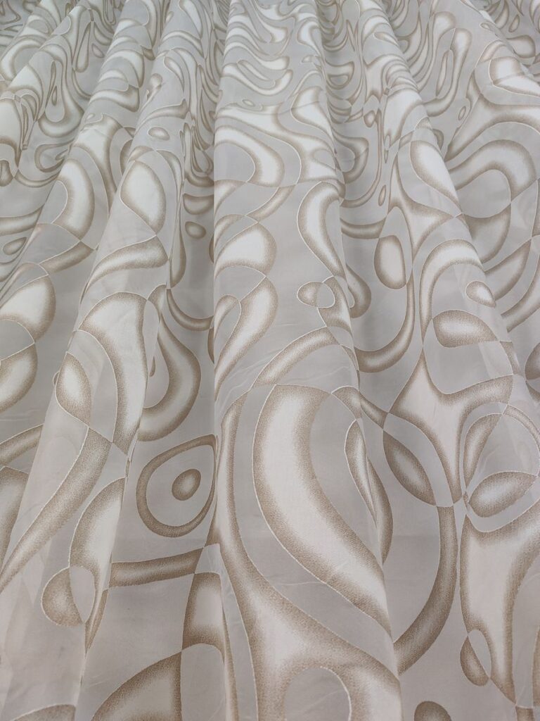 tenda a metro in devorè altezza 3 metri tortora 16 IMG20251217123318 risultato