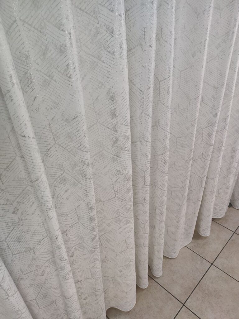 tenda emily argento 12 IMG20260130100206 risultato