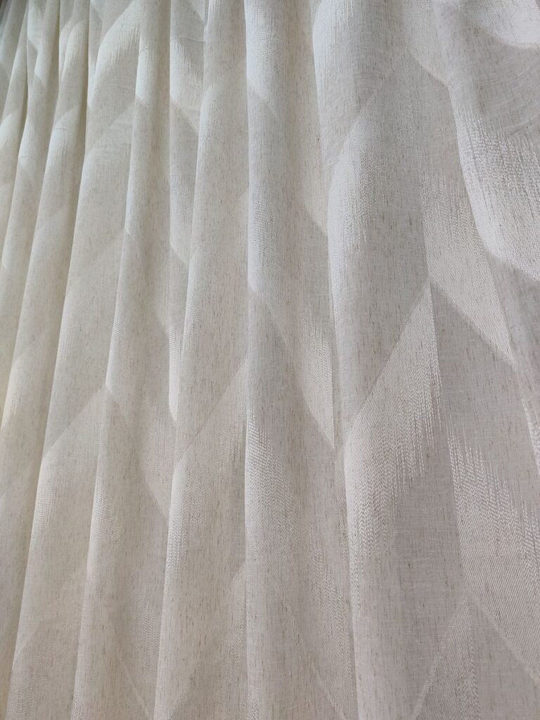 tenda iris in bouclè effetto lino astrid tortora 8 IMG20260415120833 risultato