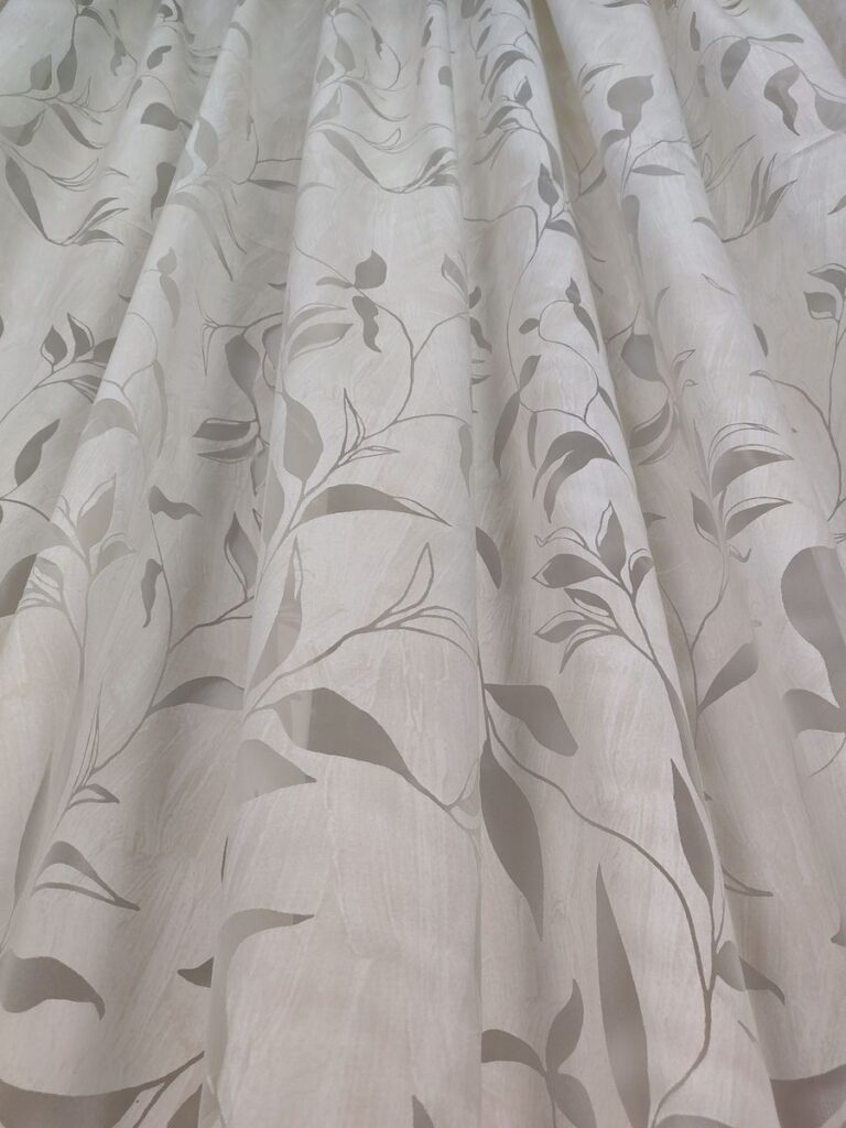 tenda a metro in devorè chanel beige 1 IMG20260415130317 risultato