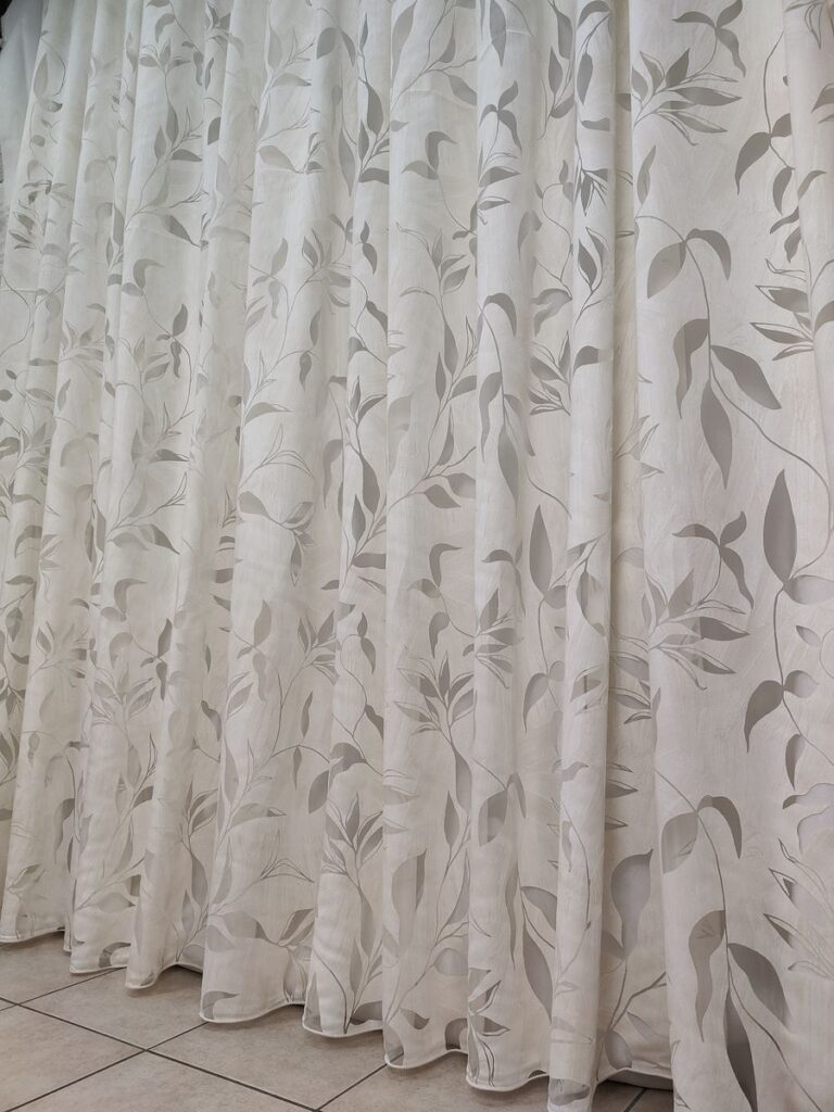 tenda a metro in devorè chanel beige 10 IMG20260415130344 risultato