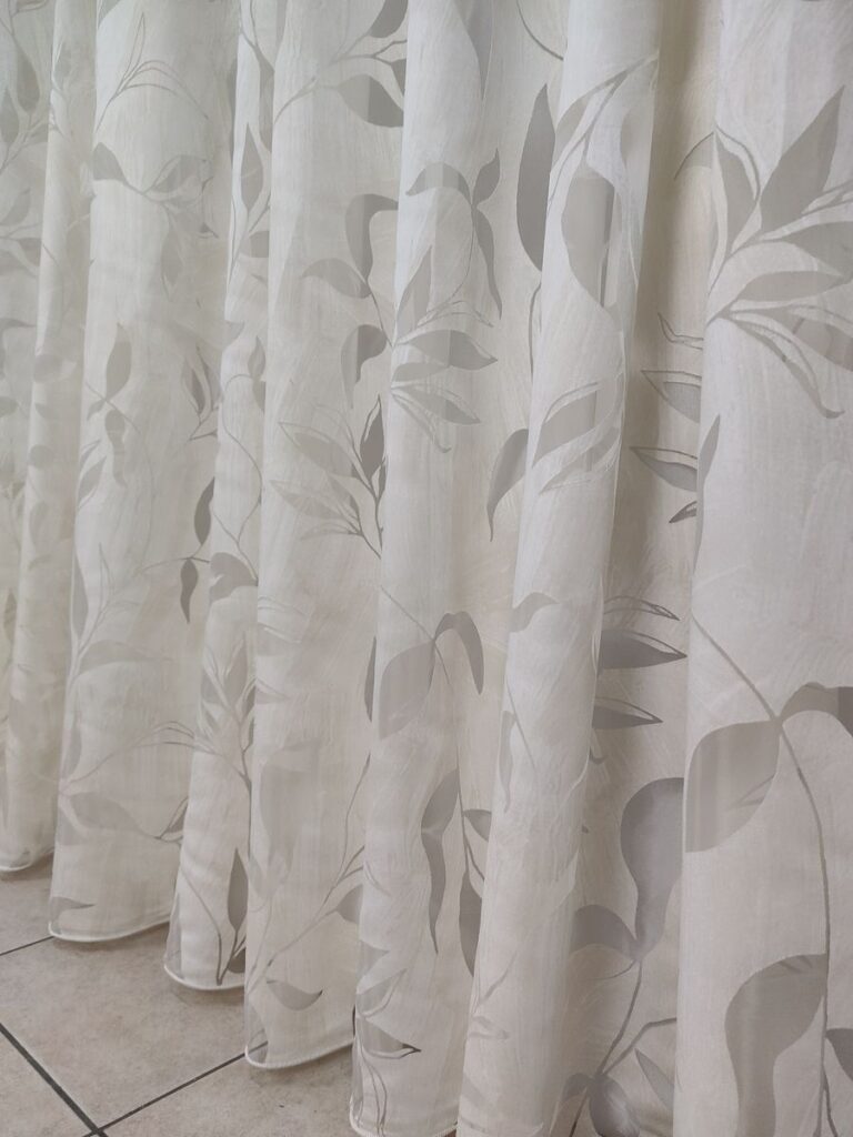 tenda a metro in devorè chanel beige 9 IMG20260415130347 risultato