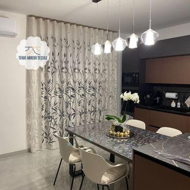 Tenda a Metro in Devorè Palme