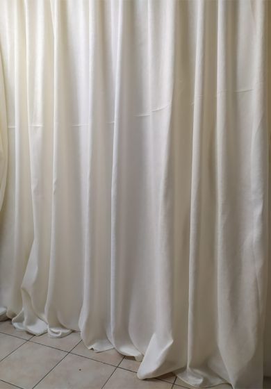 tenda a metro tinta unita effetto rete con base piombata altezza 3 metri panna naturale 1 Tenda a Metro Tinta Unita effetto Rete con Base Piombata Altezza 3 Metri Panna Naturale