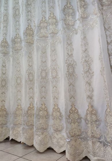 Tenda a Metro in Tulle con Base Orlata Altezza 3 Metri