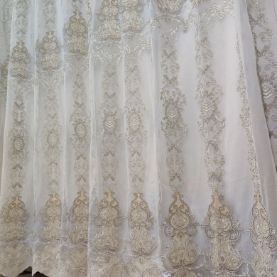 Tenda a Metro in Tulle con Base Orlata Altezza 3 Metri