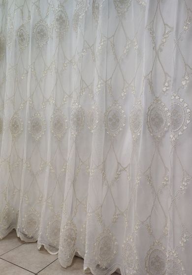 Tenda a Metro in Tulle con Base Orlata Altezza 3 Metri