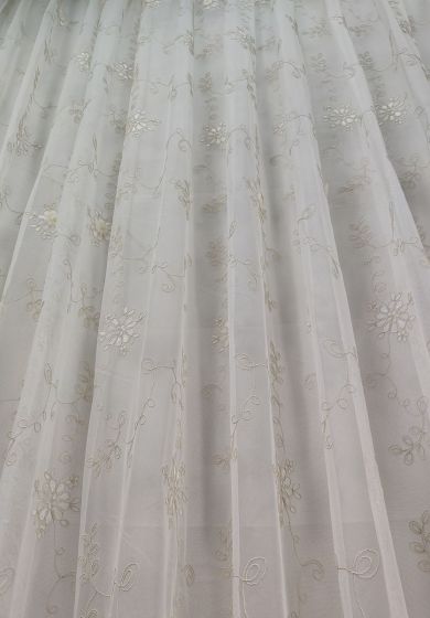 Tenda a Metro in Tulle con Base Orlata Altezza 3 Metri